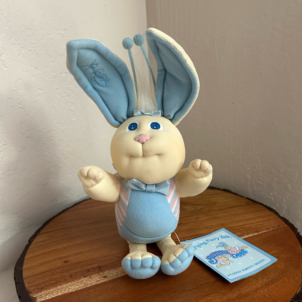 1986 Bunny Bees Xavier Roberts Original A Flying Furry Tale w/Tags